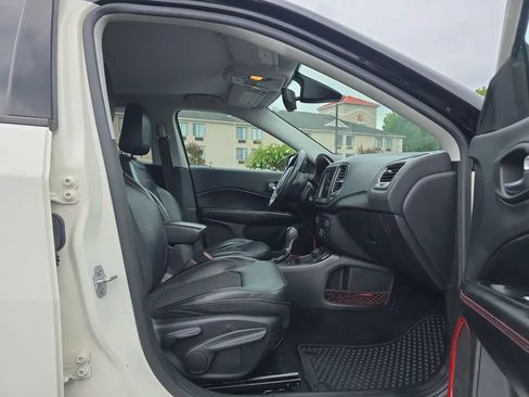 Used 2019 Jeep Compass Trailhawk AWD/4WD image 41