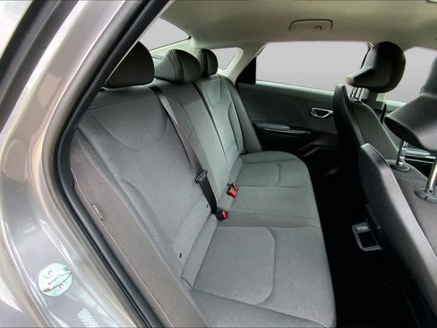 Used 2025 Kia K4 FWD image 19