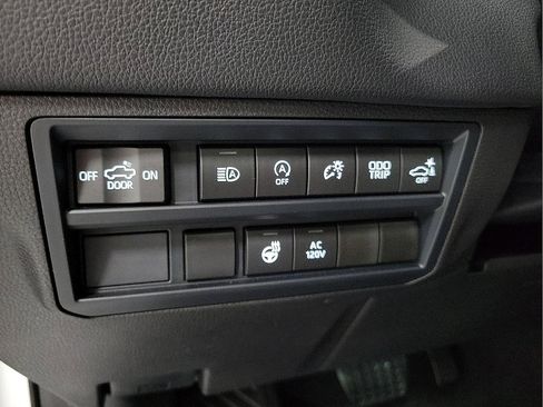 Certified 2025 Toyota Tundra Limited AWD/4WD image 14