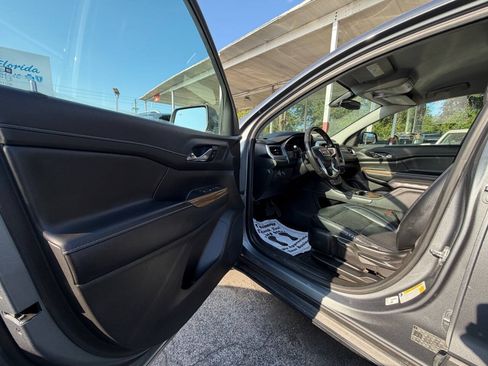 Used 2020 GMC Acadia SLE FWD image 8