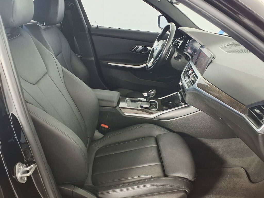 Used 2020 BMW 330i Sedan w/ Convenience Package RWD image 10