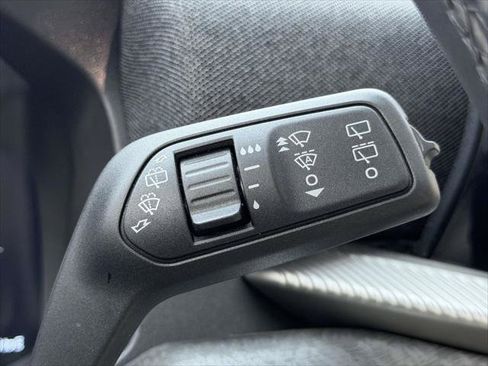 Used 2025 Ford Explorer Platinum w/ Ultimate Package AWD/4WD image 28