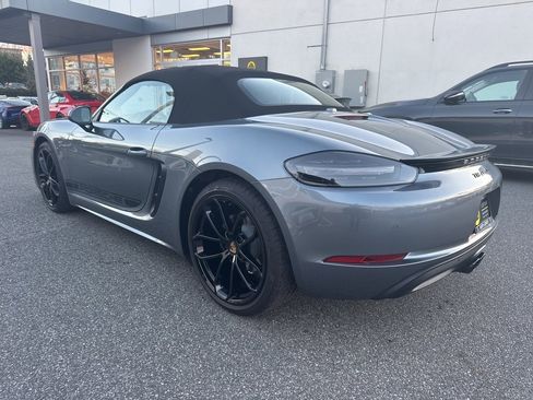 Used 2025 Porsche 718 Boxster image 12