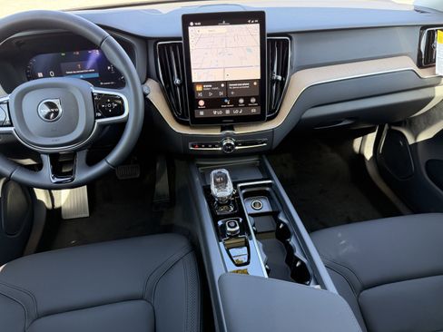 New 2026 Volvo XC60 B5 Core image 14