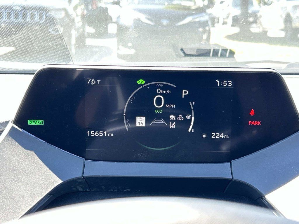Used 2025 Toyota Prius XLE FWD image 28