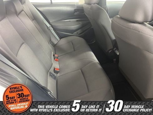 Used 2025 Toyota Corolla LE image 17