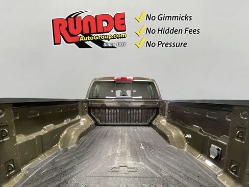 Used 2023 Chevrolet Colorado Z71 w/ Z71 Convenience Package 2 image 14