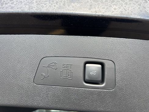 Used 2025 Lincoln Corsair Reserve w/ Jet Appearance Package image 15