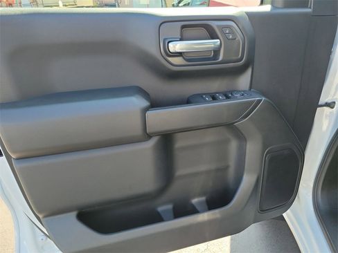 Used 2025 Chevrolet Silverado 1500 Custom image 21