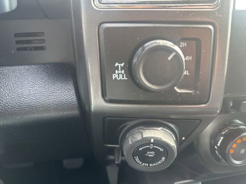 Used 2017 Ford F150 XLT w/ Equipment Group 302A Luxury image 22