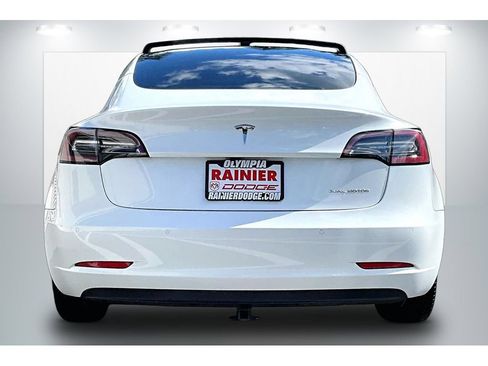 Used 2022 Tesla Model 3 Long Range AWD/4WD image 4