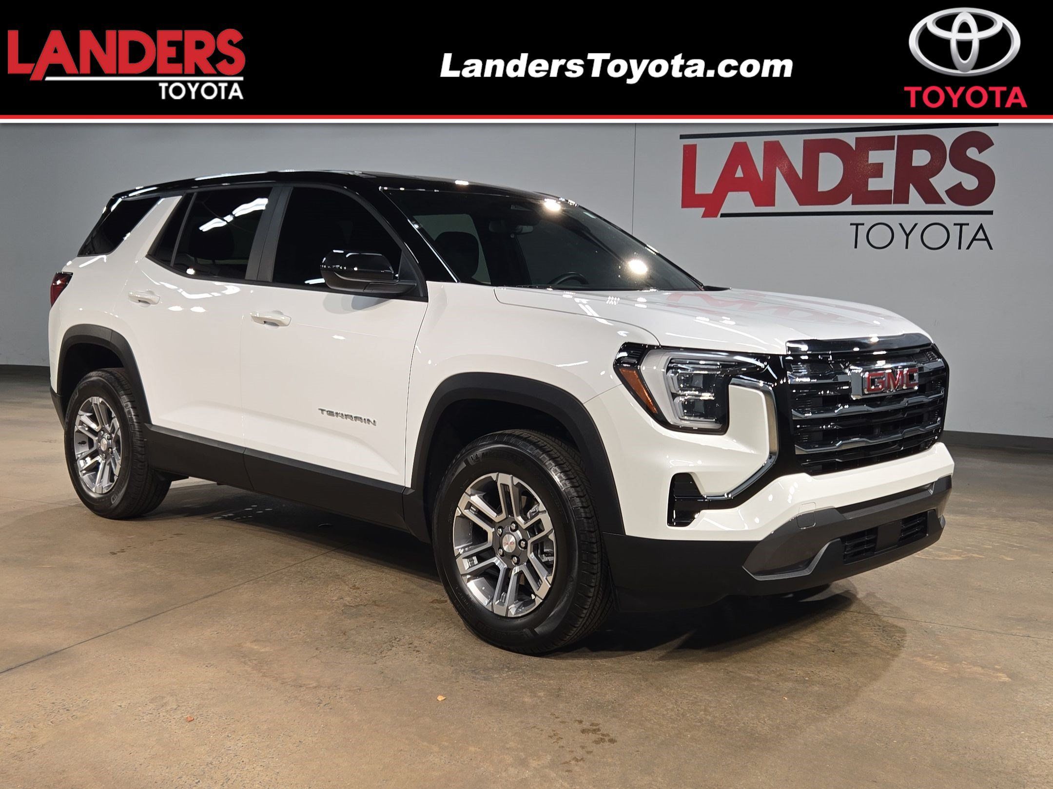 Used 2025 GMC Terrain Elevation AWD/4WD image 1