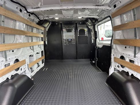 Used 2024 Ford Transit 250 Low Roof w/ Exterior Upgrade Package RWD image 11