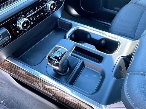 New 2026 GMC Sierra 1500 Elevation image 9