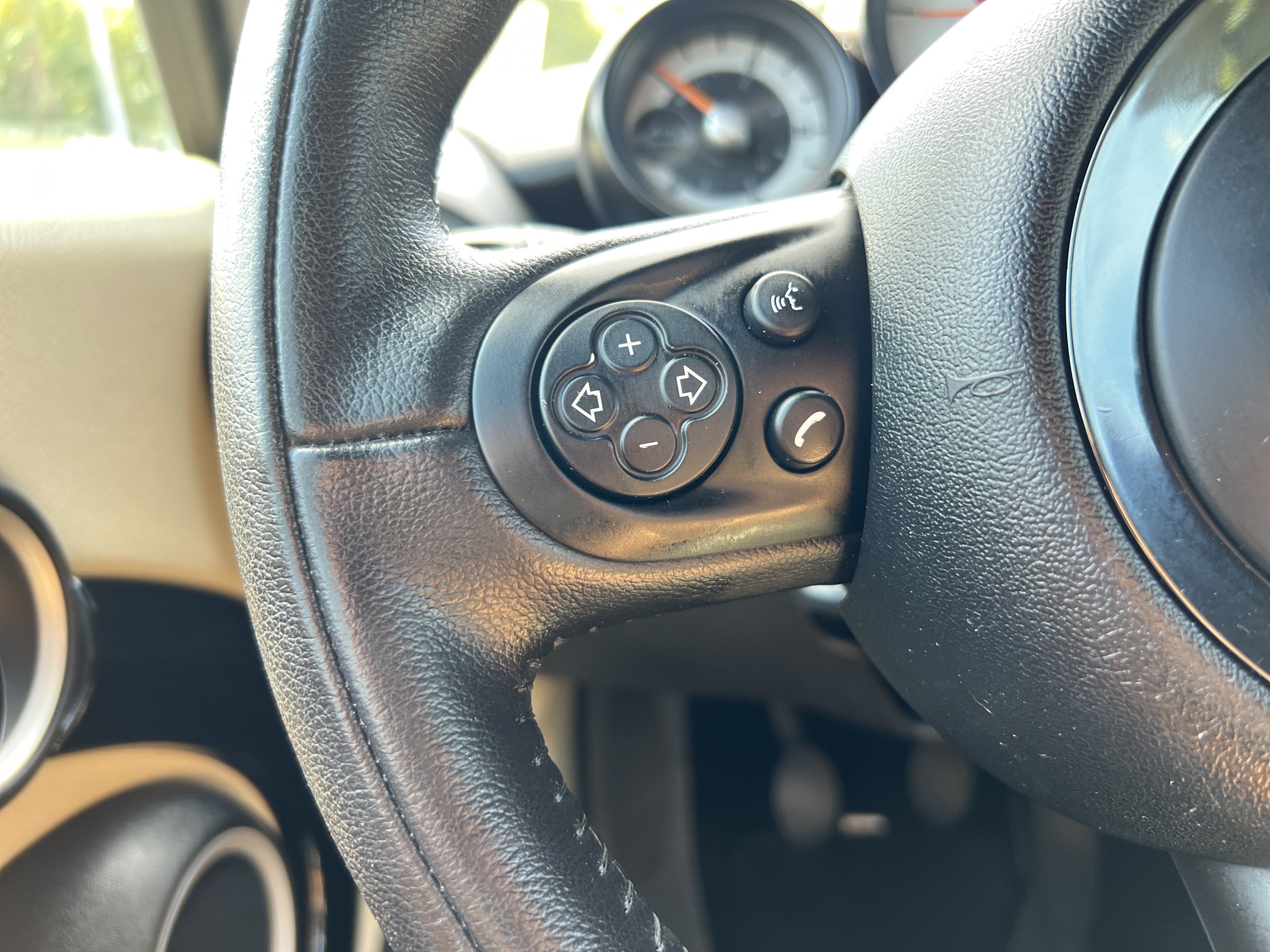 Used 2013 MINI Cooper Convertible FWD image 19