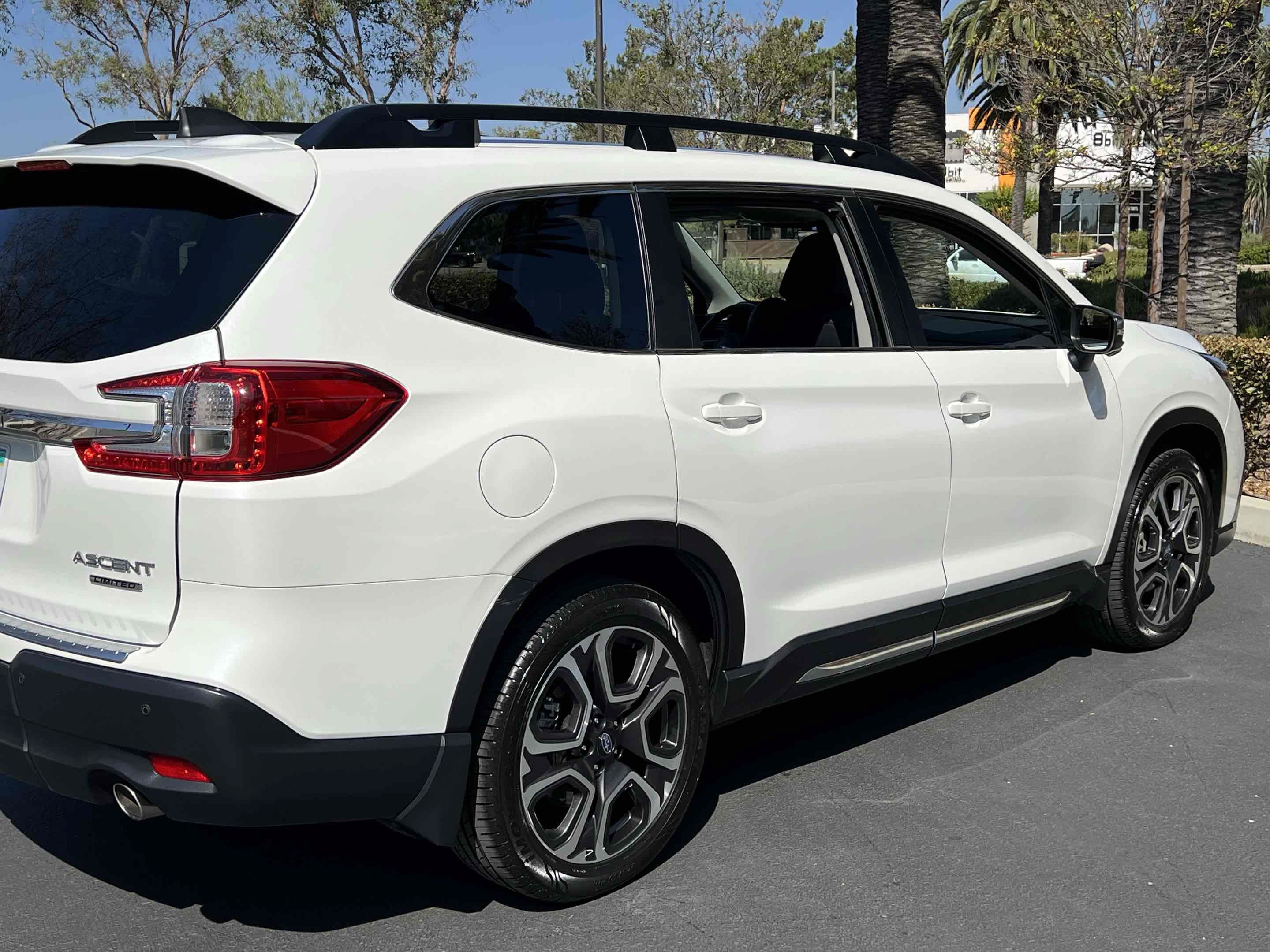 Used 2023 Subaru Ascent Limited w/ Technology Package AWD/4WD image 60
