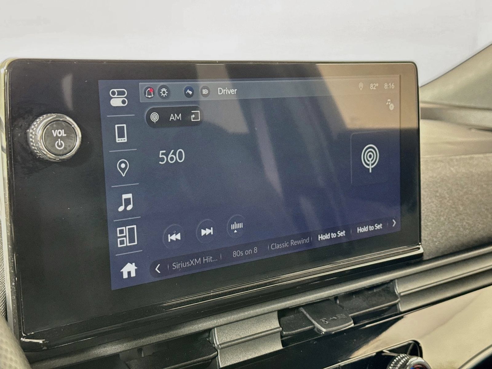 Used 2024 Honda Prologue EX image 15