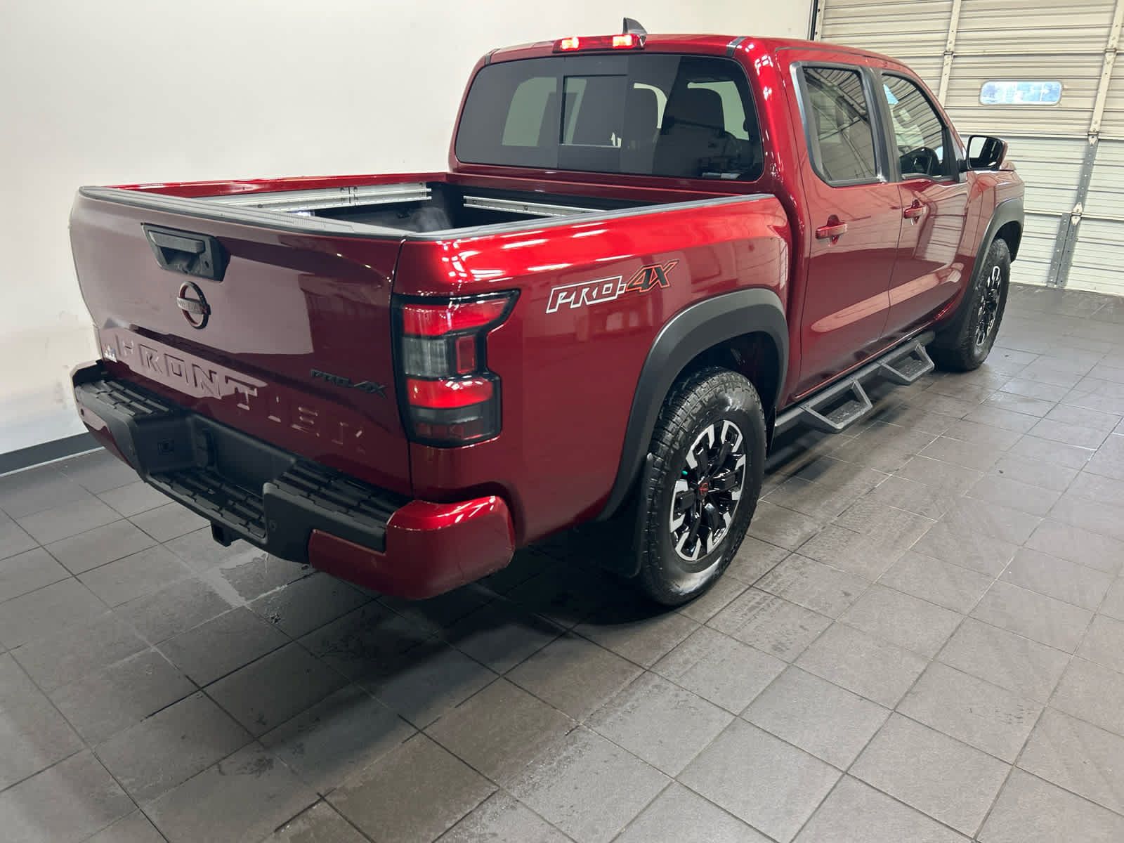 Used 2023 Nissan Frontier PRO-4X w/ Pro Convenience Package AWD/4WD image 3