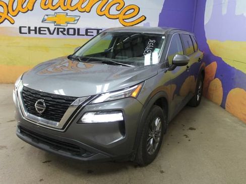 Used 2021 Nissan Rogue S AWD/4WD image 4