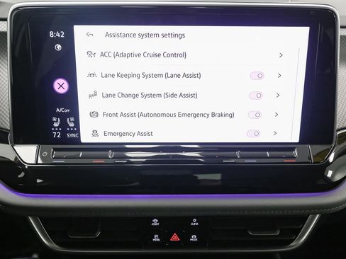 Certified 2025 Volkswagen Atlas Peak Edition SE image 32