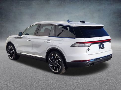 New 2026 Lincoln Aviator Reserve image 5