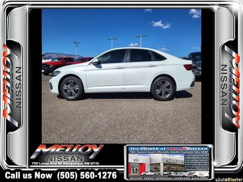 Used 2023 Volkswagen Jetta SE FWD image 7