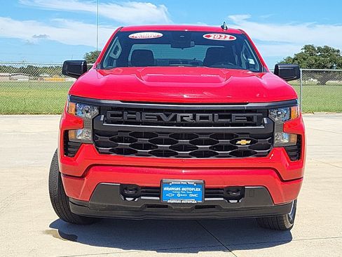 Certified 2022 Chevrolet Silverado 1500 Custom image 2