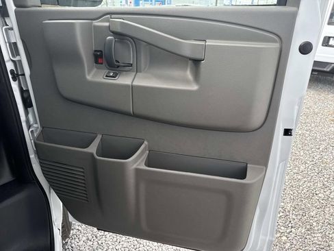 New 2025 Chevrolet Express 2500 Work Van w/ Enhanced Convenience Package image 13