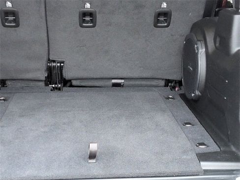 Certified 2022 Jeep Wrangler Unlimited Sahara w/ LED Lighting Group image 28