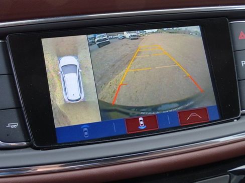 Used 2018 Buick Enclave Avenir w/ Avenir Technology Package image 36