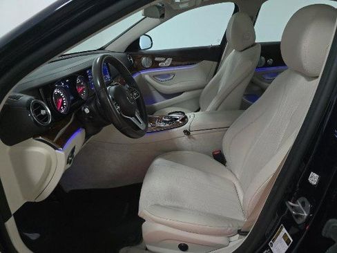 Used 2019 Mercedes-Benz E 300 E 300 w/ Premium 1 Package image 4