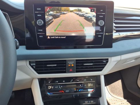 New 2026 Volkswagen Jetta SE FWD image 13