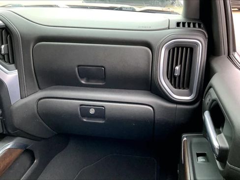 Used 2019 GMC Sierra 1500 SLT image 18