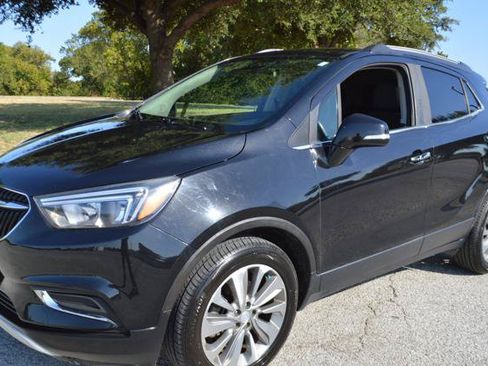Used 2019 Buick Encore Preferred w/ Safety Package FWD image 4