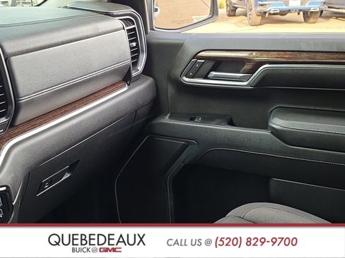 Used 2024 GMC Sierra 1500 Elevation image 26