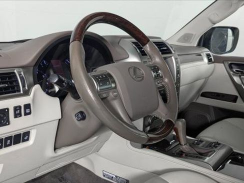 Used 2018 Lexus GX 460 Luxury image 26