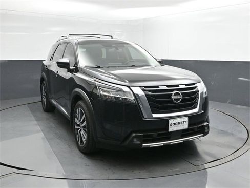 Used 2022 Nissan Pathfinder Platinum w/ Cargo Package image 22