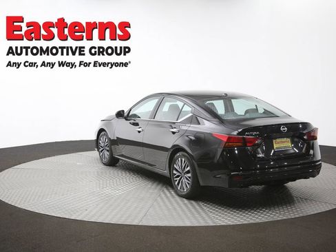 Used 2025 Nissan Altima 2.5 SV FWD image 64