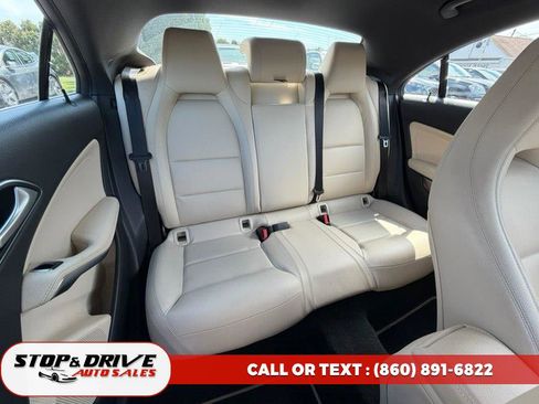 Used 2014 Mercedes-Benz CLA 250 4MATIC image 17
