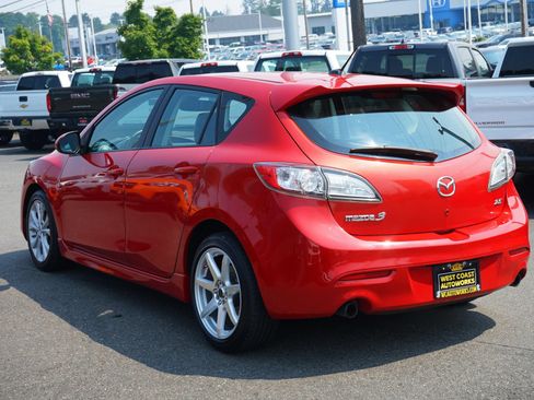 Used 2011 MAZDA MAZDA3 s Grand Touring w/ Tech Pkg FWD image 3