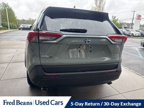 Used 2022 Toyota RAV4 XLE AWD/4WD image 11