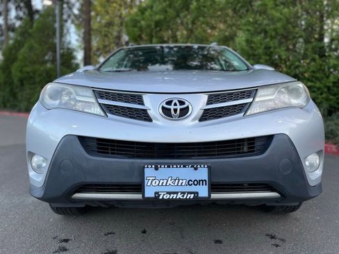 Used 2013 Toyota RAV4 XLE image 7