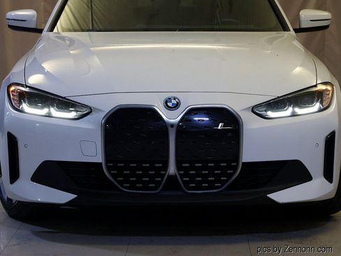 Used 2023 BMW i4 eDrive35 w/ Premium Package RWD image 6