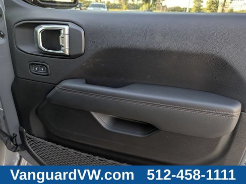 Used 2023 Jeep Wrangler Unlimited Rubicon 392 w/ Dual Top Group AWD/4WD image 37