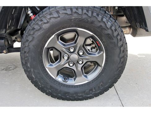 Used 2021 Jeep Gladiator Rubicon image 30