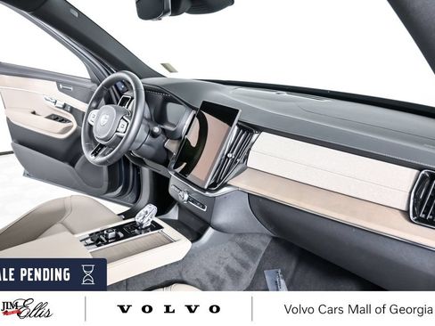 Certified 2025 Volvo XC90 B5 Core w/ Climate Package AWD/4WD image 25