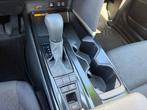 Used 2025 Toyota Camry LE FWD image 28