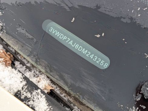 Used 2013 Volkswagen Jetta SE image 16