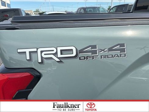 Certified 2023 Toyota Tundra SR5 w/ TRD Off-Road Premium Package AWD/4WD image 27