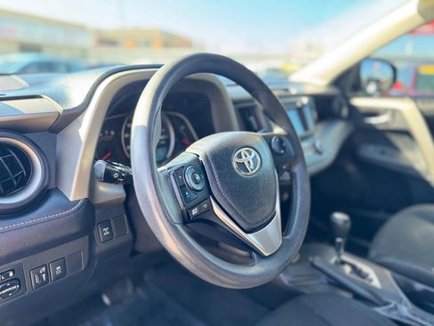 Used 2015 Toyota RAV4 XLE image 22